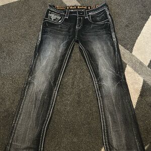 Rock revival, Tomshi, straight cut.